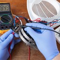 ¿Se recomienda reparar un electrodoméstico pequeño?