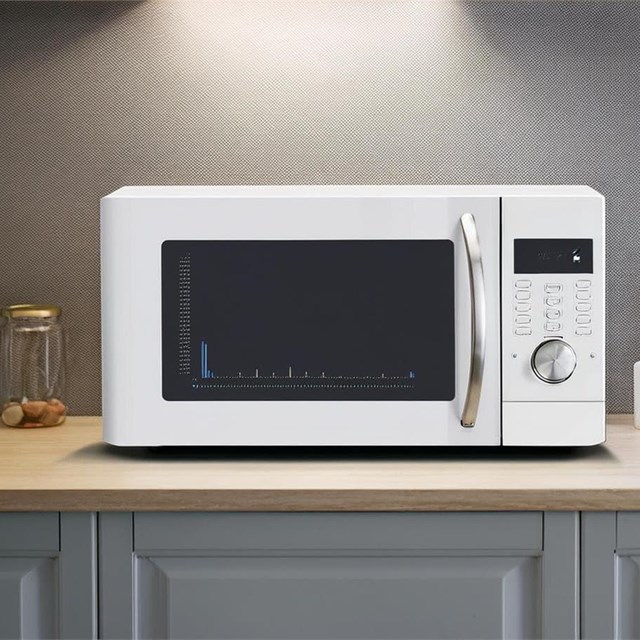 ¿Un microondas antiguo consume mucha más energía?